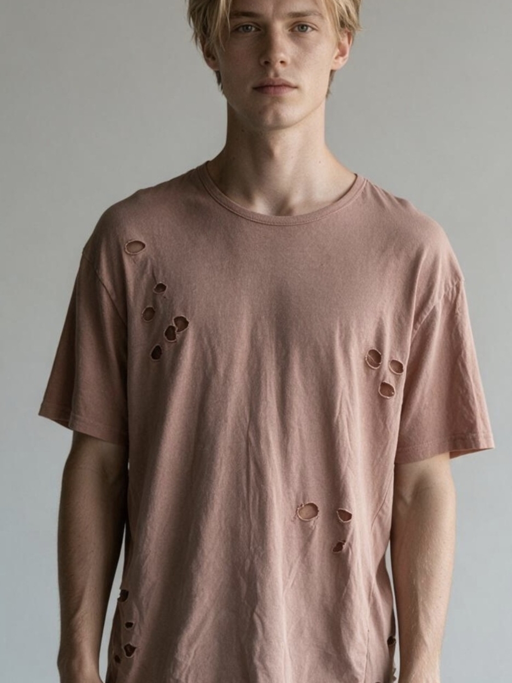 Forever 21 Men's Distressed Crewneck T-Shirt in Dusty Rose
